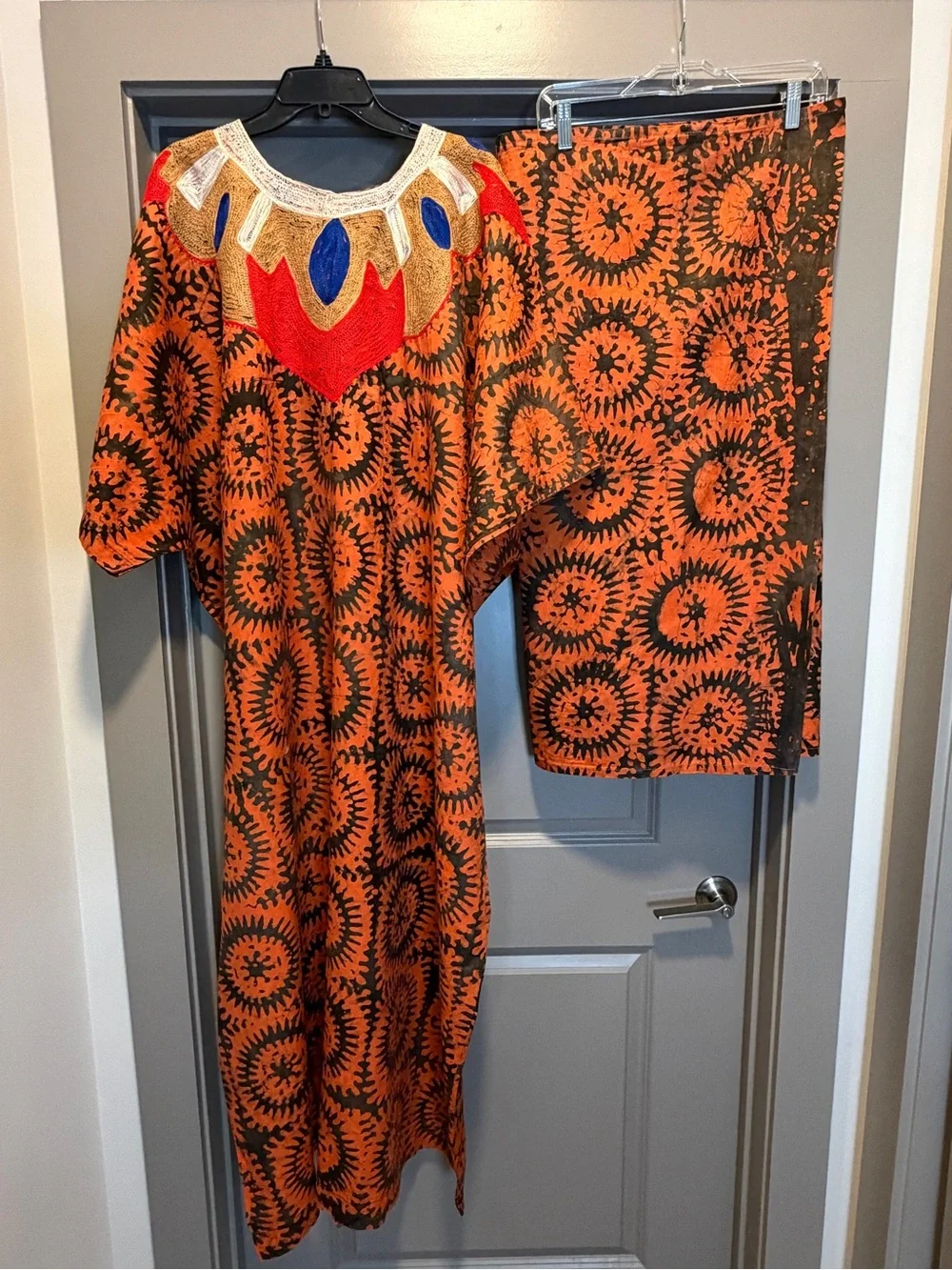 African 2 pc Bubu Kaftan Dress Mudcloth Print Brown Orange Embroidered Neckline